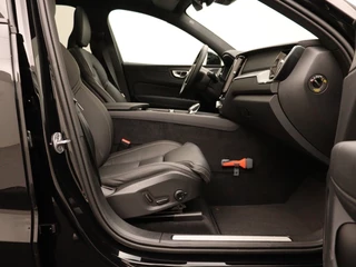 Volvo XC60 Volvo XC60 T6 PLUG-IN HYBRID PLUS BLACK EDITION HEICO STYLING 22INCH SCHUIF - afbeelding nr 42