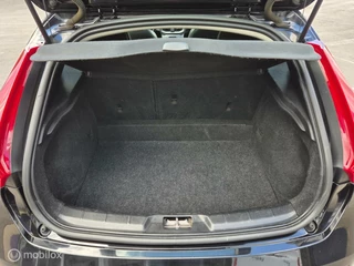 Volvo V40 Volvo V40 2.0 D3 Inscription Face Lft LED Leder Navi 18'' LM - afbeelding nr 19