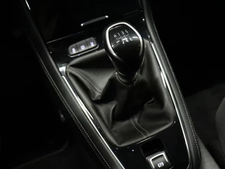 Opel Grandland X [APPLE CARPLAY, ANDROID, PARKEERSENSOREN V+A, NAVIGATIE, CRUISE, AIRCO, NIEUWSTAAT] - afbeelding nr 17