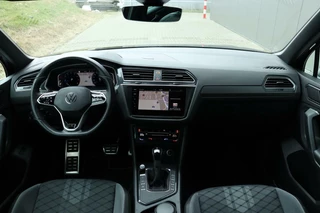 Volkswagen Tiguan Volkswagen Tiguan 1.5 TSI / 3x R-Line / Virtual Cockpit / Camera / Matrix LED / Standkachel / 20