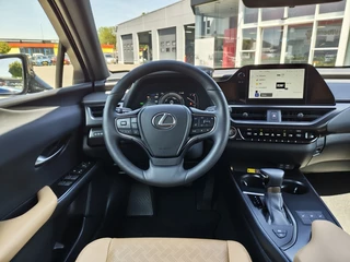 Lexus UX - afbeelding nr 8