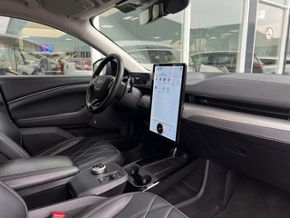 Ford Mustang Mach-E Ford Mustang Mach-E RWD 75 kWh | Rondomzichtcamera | Lederen Bekleding | Trekhaak | LED | Stoelverwarming | Stuurwielverwarming | B&O Audio | Apple Carplay/Android Auto | - afbeelding nr 6