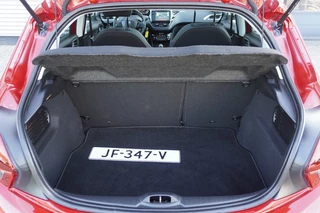 Peugeot 208 Peugeot 208 1.2 PureTech GT-line / 1e eig. / Pano / Trekhaak / Navi / Clima / Carplay / DAB+ - afbeelding nr 10