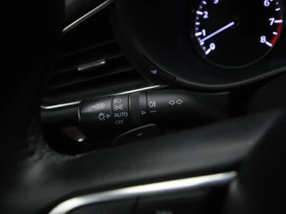 Mazda CX-30 Mazda CX-30 2.0 SkyActiv-X Luxury i-Activesense automaat : dealer onderhouden - afbeelding nr 27