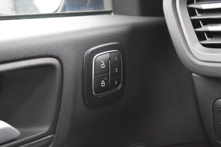 Ford Kuga Ford Kuga 2.5 PHEV Active X Driver Assistance Pack | Panoramadak | Winter Pack | Wegklapbare trekhaak | 19 inch lichtmetalen velgen | Adaptieve Matrix LED koplampen met Coast to Coast |  Reservewiel | - afbeelding nr 24