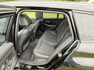 BMW 3 Serie BMW 3-serie Touring 320d High Executive Edition Mild-Hybrid - afbeelding nr 10