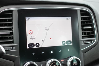 Renault Megane E-Tech Renault Megane E-Tech 1.6 Plug-In Hybrid 160 Zen - All-in rijkrprs | Navi | Carplay | Cruise | Stoelverw. - afbeelding nr 15
