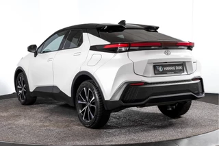 Toyota C-HR Toyota C-HR 2.0 Hybrid 200 Dynamic | Dig. Cockpit | Adapt. Cruise | Stoel-+Stuurverw. | PDC | Camera | NAV + App. Connect | ECC | LM 18