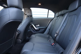 Mercedes-Benz A-Klasse Mercedes-Benz A-Klasse 250 e Luxury Sfeer verlichting / Widescreen / Camera / Carplay / - afbeelding nr 7