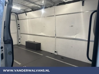 Mercedes-Benz Sprinter Mercedes-Benz Sprinter 315 CDI 150pk L3H2 Euro6 Airco | Camera | Cruiscontrol | Stoelverwarming bluetooth telefoonvoorbereiding, Bijrijdersbank - afbeelding nr 13