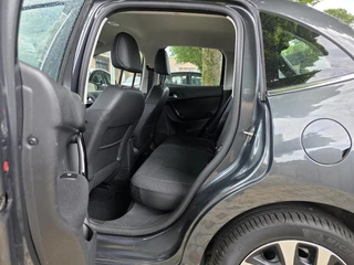 Citroën C3 Citroen C3 1.2 PureTech AUT 47DKM Feel Airco|CARPLAY|PDC|TREKH - afbeelding nr 10
