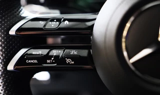 Mercedes-Benz E-Klasse Mercedes-Benz E-klasse 300 e AMG 63 Look / HYPERSCREEN / Acc / Lane Assist / Dode Hoek / Elek Stoelen / Memory / Sfeer / 21 i - afbeelding nr 12