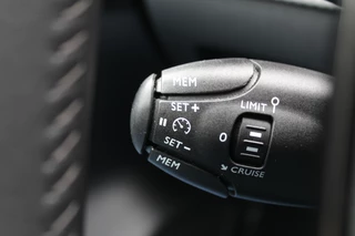 Peugeot e-208 Peugeot e-208 EV Active Pack 50 kWh | Navigatie | Origin NL | Parkeersensoren - afbeelding nr 15