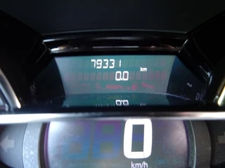 Renault Clio Renault Clio 0.9 TCE LIMITED NAVI BLUETOOTH PDC LICHTMETAAL - afbeelding nr 24