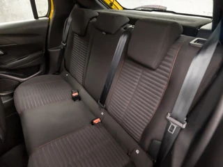 Peugeot e-208 Peugeot e-208 EV Allure Sport 50 kWh Automaat (APPLE CARPLAY, GROOT NAVI, 360 CAMERA, KEYLESS, SPORTSTOELEN, GETINT GLAS, LM VELGEN, LED KOPLAMPEN, NIEUWSTAAT) - afbeelding nr 15