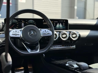 Mercedes-Benz A-Klasse Mercedes-Benz A-klasse 200 AMG Burmester|Pano|Memory|360cam - afbeelding nr 4