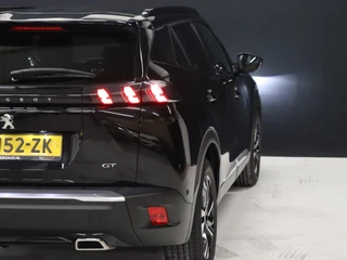 Peugeot 2008 Peugeot 2008 1.2 PureTech GT [APPLE CARPLAY, DIGITAL DASH, SFEERVERLICHTING, TREKHAAK AFNEEMBAAR, CAMERA, CLIMATE CONTROL, HALF LEDER, DODEHOEK DETECTOR, NAVIGATIE, NIEUWSTAAT] - afbeelding nr 5
