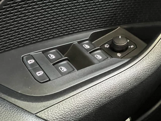 Škoda Octavia Škoda Octavia Combi 1.0 e-TSI Automaat Business Edition Navi Trekhaak Camera Carplay ACC DAB Stoel + Stuurverwarming Keyless Getint Glas NL Auto - afbeelding nr 29