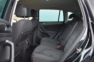 Volkswagen Tiguan Volkswagen Tiguan 1.5 TSI ACT HIGHL. LED, Camera, Apple Carplay - afbeelding nr 12