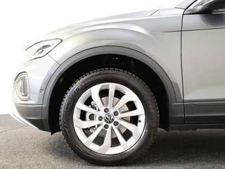 Volkswagen T-Roc Volkswagen T-Roc 1.5 TSI Life Bns | Private Lease 639,- p.m. | Navigatie | Camera - afbeelding nr 8