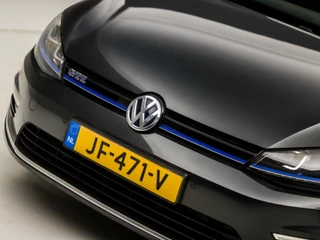 Volkswagen Golf 204Pk Automaat (APPLE CARPLAY, NAVIGATIE, CLIMATE, PARKEERSENSOREN, LED KOPLAMPEN, GETINT GLAS, SPORTSTOELEN, ZWART HEMEL, CRUISE, NIEUWE APK, NIEUWSTAAT) - afbeelding nr 35