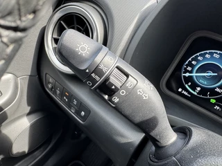 Hyundai Kona Hyundai Kona 1.6 GDI HEV Premium | Trekhaak 1350kg! | Leder | Navigatie | Sto - afbeelding nr 21