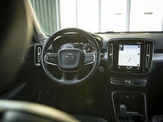 Volvo XC40 Volvo XC40 1.5 T3 Momentum Pro | Intellisafe ProLine & Surround | Audio Line | El. achterklep | Navi + Apple Carplay & Android Auto | Stoelverwarming | PDC V+A + Camera achter | Full LED | Draadloos opladen - afbeelding nr 8