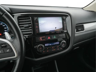 Mitsubishi Outlander Mitsubishi Outlander 2.0 PHEV Business Edition X-Line AWD Aut. *NAVI-FULLMAP | LEATHER-FABRIC | COMFORT-SEATS | CAMERA | ECC | KEYLESS | SHIFT-PADDLES | TOWBAR | 16