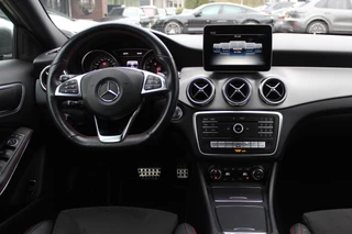 Mercedes-Benz GLA Mercedes-Benz GLA 180 Business Solution AMG / Camera / Apple CarPlay / Half leder / 19'' / Navigatie / Stoelverwarming / Cruise Control - afbeelding nr 9