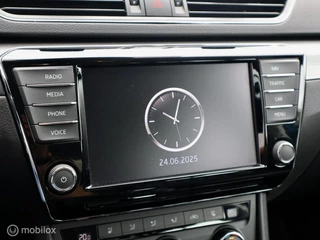 Škoda Superb Skoda Superb Combi 1.6 TDI Automaat Trekhaak LED PDC Leer ACC - afbeelding nr 26