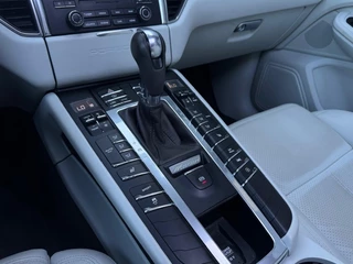 Porsche Macan Porsche Macan 2.0 SPORT 252pk PANO NAVI CAMERA LEDER SPORTVELGEN - afbeelding nr 18