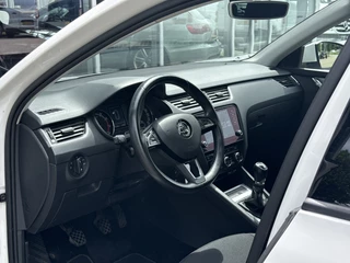 Škoda Octavia Škoda Octavia Combi 1.0 TSI Ambition Business | NL-auto | Navi | Carplay | Clima | PDC | BTW - afbeelding nr 11