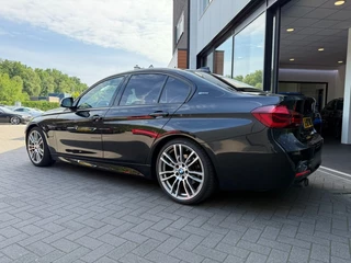 BMW 3 Serie BMW 3 Serie 330e M-Sport,Schuifdak,Leer,LED,Lane Ass.,NaviPro,Clima,Dealer OH - afbeelding nr 5
