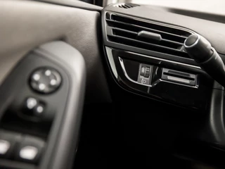 Citroën Grand C4 Spacetourer Citroën Grand C4 Spacetourer 1.2 PureTech Sport 7 Persoons (APPLE CARPLAY, GROOT NAVI, GETINT GLAS, SPORTSTOELEN, PARKEERSENSOREN, CRUISE, DAB+, NIEUWE APK, NIEUWSTAAT) - afbeelding nr 28