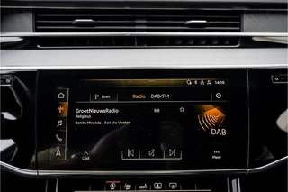 Audi A8 Audi A8 55 TFSI Quattro ProLine Plus B&O Matrix Schuifdak 4Wielsturing 20