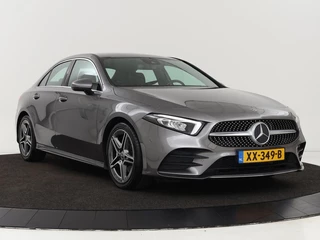 Mercedes-Benz A-Klasse Mercedes-Benz A-klasse 180d AMG | 36.600km NAP | Panoramadak | Stoelverwarming | Carplay | Camera | Full LED | Navigatie | Leder/Alcantara | Widescreen - afbeelding nr 35