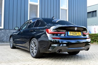 BMW 3 Serie BMW 3 Serie 320i M-Sport Business Edition Plus Rijklaarprijs-Garantie Leder Led Camera Navigatie 50 Jahre Edition - afbeelding nr 3