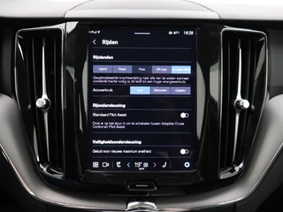 Volvo XC60 Volvo XC60 T6 PLUG-IN HYBRID LONG RANGE PLUS DARK SCHUIFDAK 360GR CAM TREKH - afbeelding nr 22