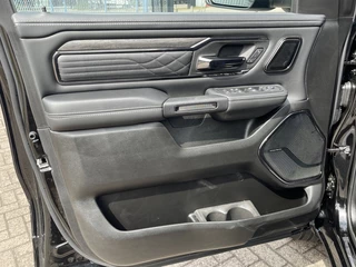Dodge Ram 1500 Dodge Ram 1500 Limited Night RAMBOX 4x4 540 pk bpm vrij lpg DEMO - afbeelding nr 17