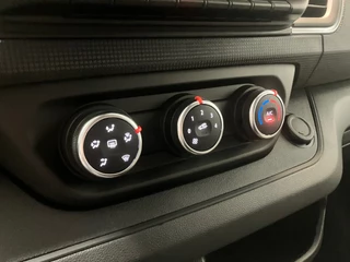 Renault Trafic Renault TRAFIC RED Van T29 L2H1 DC 2.0dC1 150pk |Betimmering | Trekhaak | LED | - afbeelding nr 29