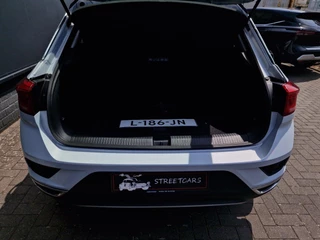 Volkswagen T-Roc Volkswagen T-Roc 1.5 TSI 150PK Org NL NAP IQ Drive /Trekhaak /Garantie - afbeelding nr 24