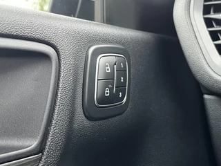 Ford Kuga Ford Kuga 2.5 PHEV Active X 243pk | Wegklapbare trekhaak | Winter Pack | AGR-stoelen | Adaptive cruise control | 2.100 kg trekgewicht - afbeelding nr 30
