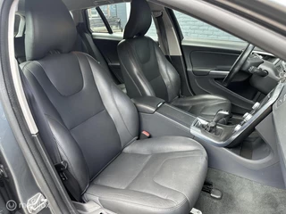 Volvo V60 Volvo V60 2.0 T3 Momentum - Volvo dealer onderh. - afbeelding nr 19