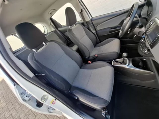 Toyota Yaris Toyota Yaris 1.5 Hybrid - afbeelding nr 31