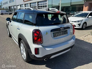 MINI Countryman Countryman 2.0  PHEV  Automaat 224 pk All4 Cooper SE  Business Edition Navigatie ,  Camera Achter , Parkeerhulp , Velgen , lederen bekelding met verwarming , Lage km stand 6.045 km ! - afbeelding nr 3