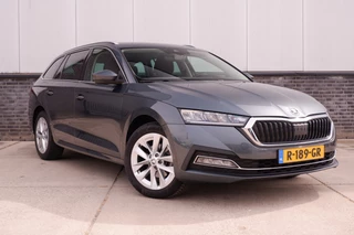 Škoda Octavia Škoda Octavia Combi 1.5 e-TSI Business Edition Plus | Trekhaak | Head-Up | Carplay | LED | Sfeerverl. | Camera | Memory - afbeelding nr 12