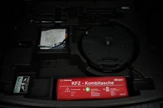 Mazda CX-60 Mazda CX-60 2.5 E-SKYACTIV PHEV Takumi 4WD automaat | Convenience & Sound Pack | Driver Assistance Pack met alarm klasse III : dealer onderhouden - afbeelding nr 19