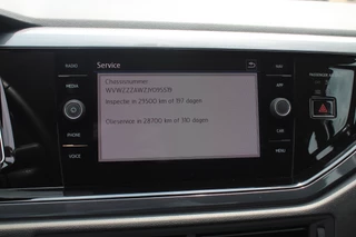 Volkswagen Polo Volkswagen Polo 1.0 TSI Highline Automaat 6.712 km! / NIEUWSTAAT! / Camera / Virtual Cockpit / Navigatie / Apple CarPlay / 16'' / Climate Control / Parkeerhulp V+A / ACC - afbeelding nr 25