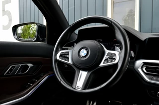 BMW 3 Serie BMW 3 Serie 318i M-Sport Rijklaarprijs-Garantie Navigatie Leder sport interieur  Live Cockpit Plus - afbeelding nr 37