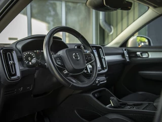 Volvo XC40 Volvo XC40 1.5 T3 Momentum Pro | Intellisafe ProLine & Surround | Audio Line | El. achterklep | Navi + Apple Carplay & Android Auto | Stoelverwarming | PDC V+A + Camera achter | Full LED | Draadloos opladen - afbeelding nr 3